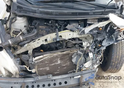 2014 Nissan Versa Note Sv z USA, uszkodzony, nr VIN 3N1CE2CP2EL375579